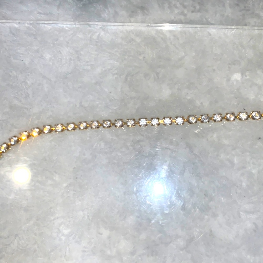 Vtg MONET Gold Tennis bracelet SINGED Delicate Classic Killer Sparkle Romantic